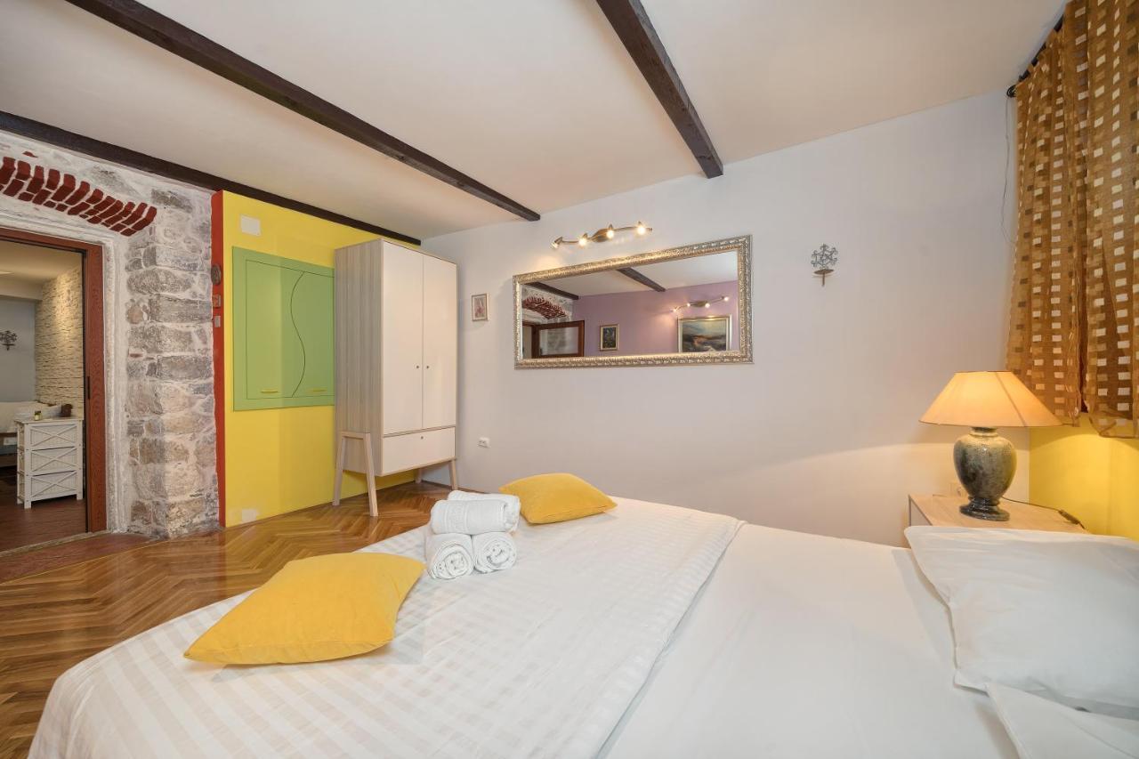 Poetry House Hotel Split Buitenkant foto