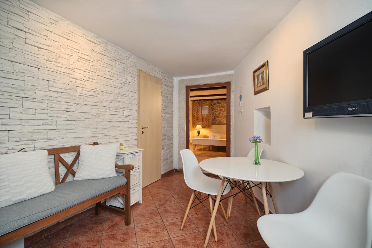 Poetry House Hotel Split Buitenkant foto
